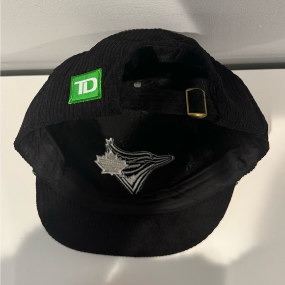 2024 Toronto Blue Jays Pride Corduroy Strapback Hat Cap - Picture 3 of 3